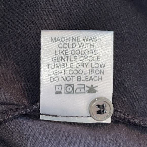 Xirena Caspia Ruffle Button Elbow Length Shirt Black - Picture 9 of 9